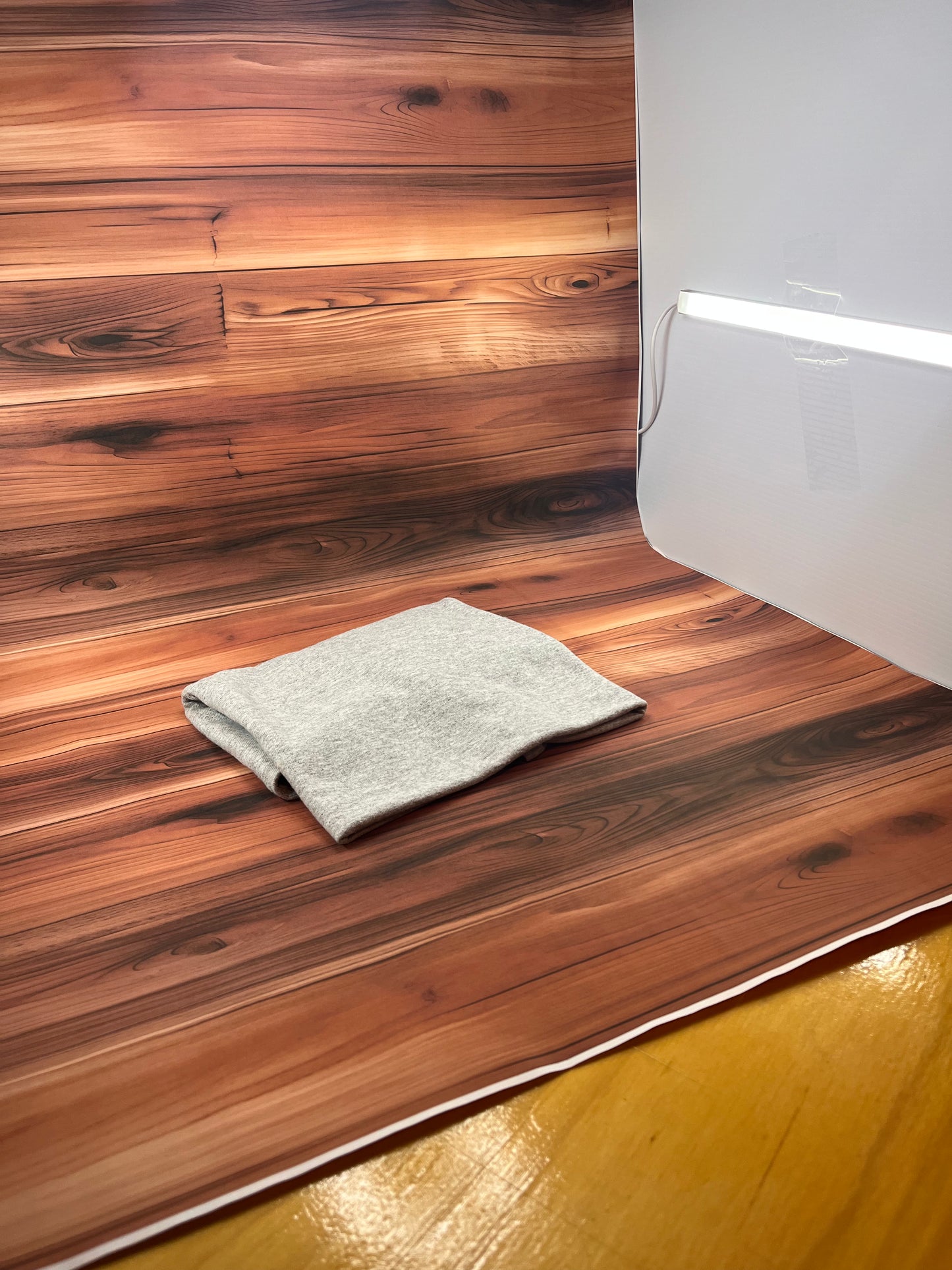 Wood Planks Light Box Backdrop for Product Photography