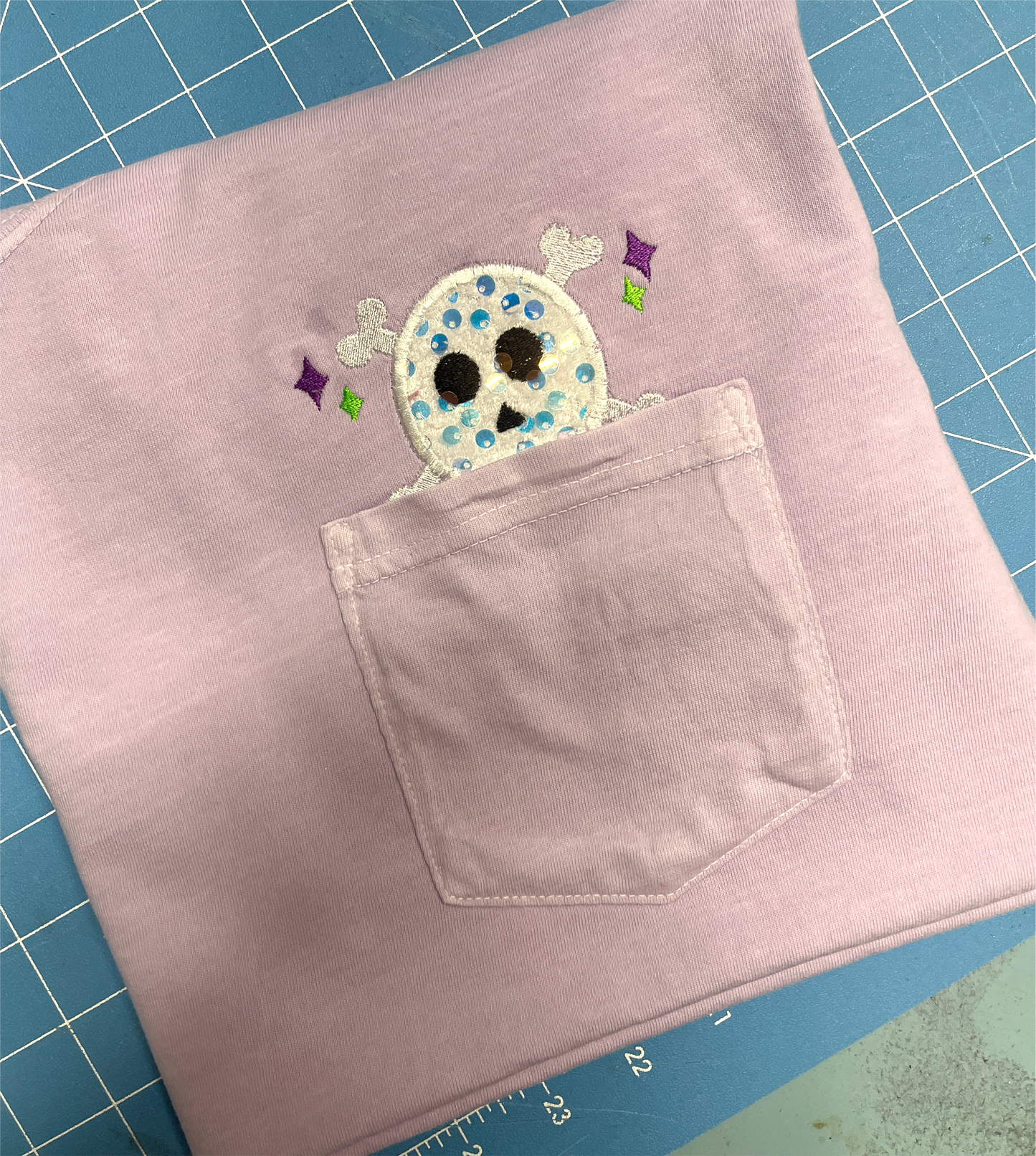 Skull and Crossbones Applique Pocket Peeker Machine Embroidery Design
