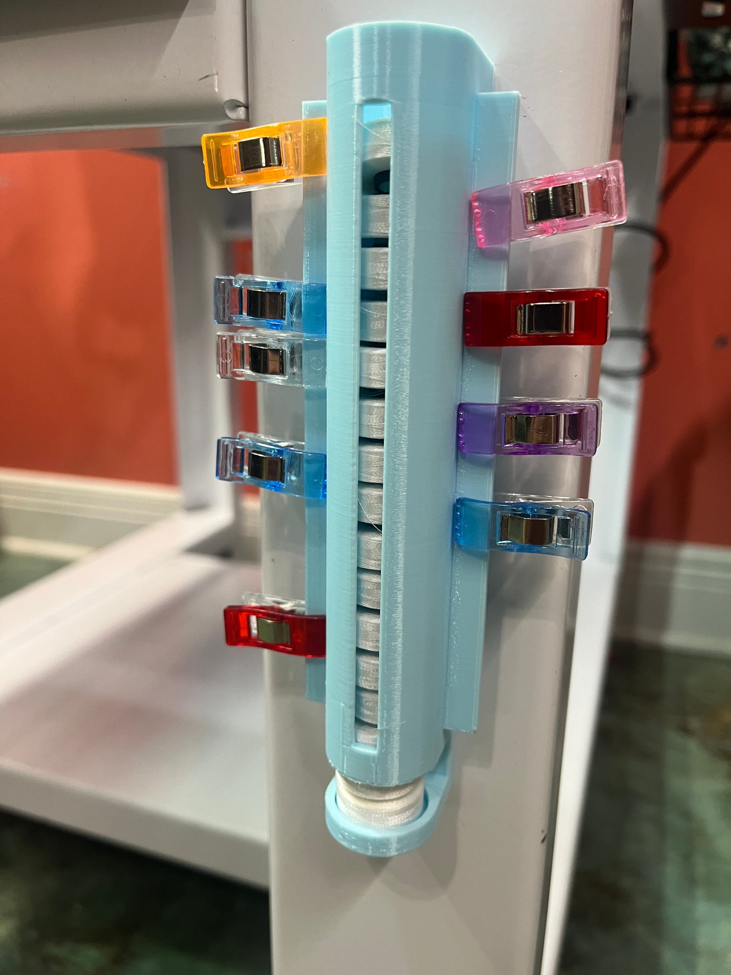 Bobbin Dispenser