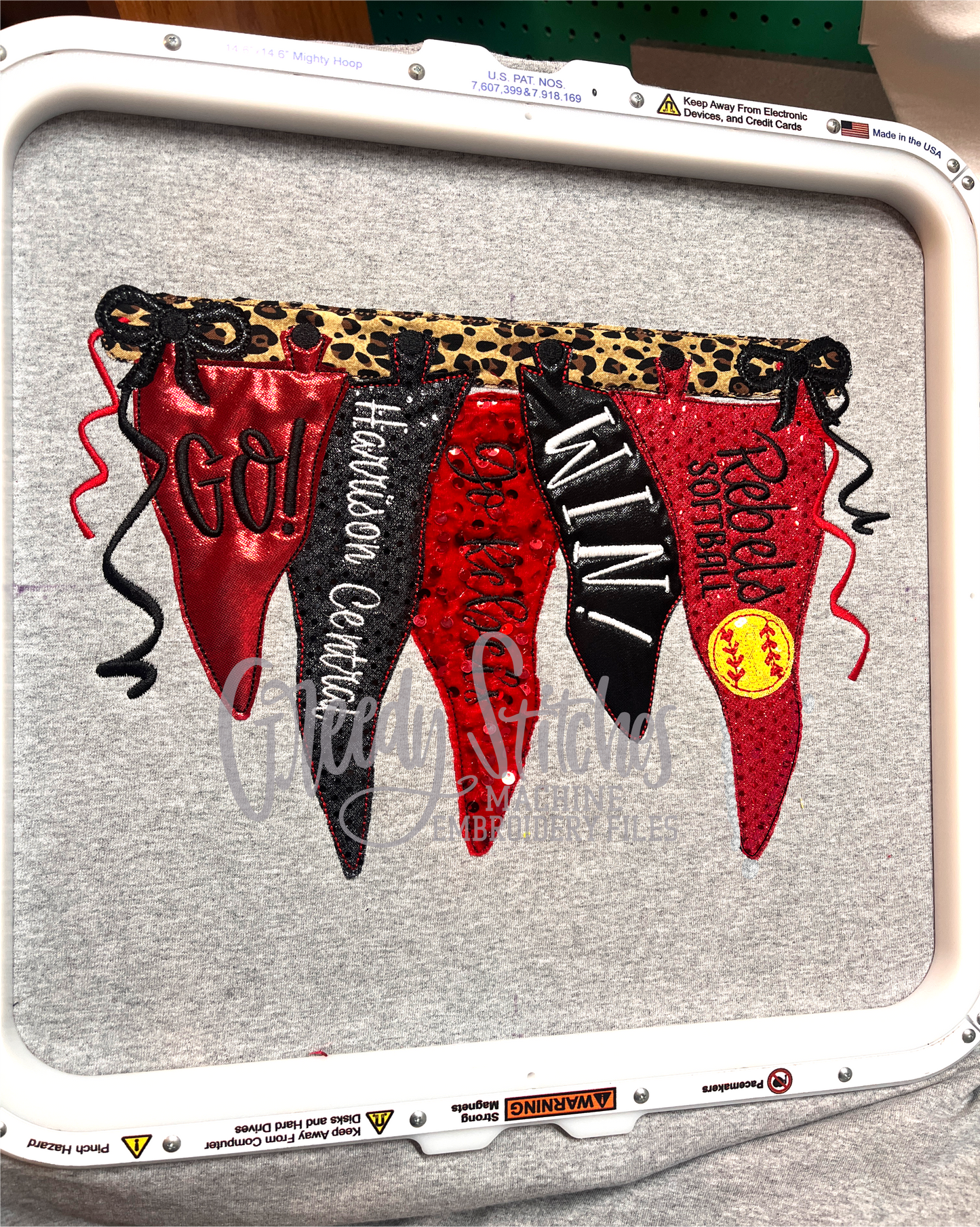 Hanging Pennants Bean Applique Machine Embroidery Design